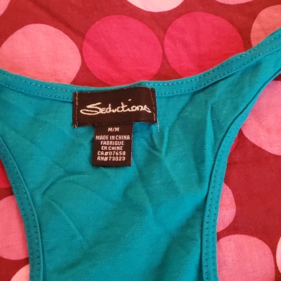 Top - Picture 2 of 3